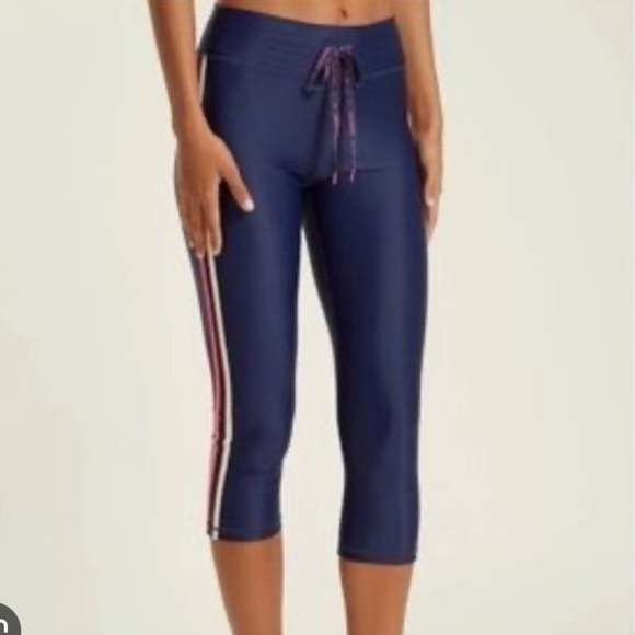 The Upside Carbon38 Performance Stripe Navy Capri Leggings sz 4 - Picture 1 of 12